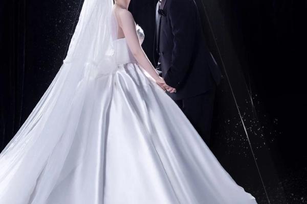 2025年10月份结婚黄道吉日(2025年10月份结婚黄道吉日一览表及时间)