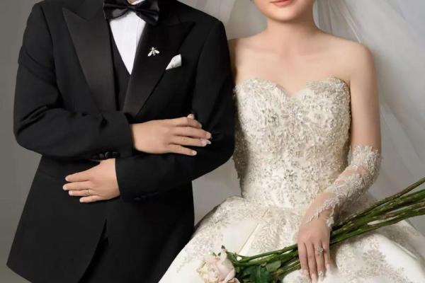 1990年7月15日农历是多少号 1990年阳历7月15日是什么命