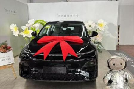 2025年10月份提车黄道吉日推荐，精准查询适合新车上牌的好日子