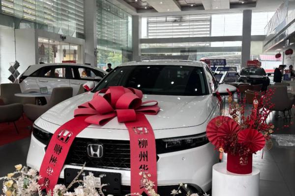 2025年10月免费提车吉日查询，精准测算适合新车上牌的好日子