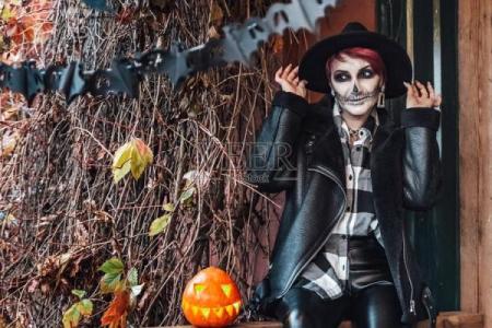 2015年万圣节最受欢迎的服装造型和化妆教程推荐