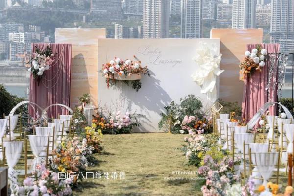 2026年1月结婚黄道吉日查询，哪个周末天气最适合办户外婚礼？