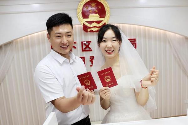 10月份领结婚证的好日子查询，哪三天最旺姻缘适合登记？